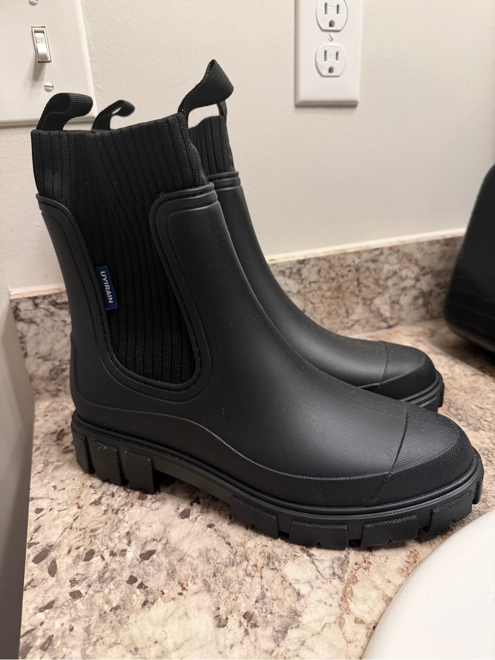 Black Women's Chelsea Rain Boots